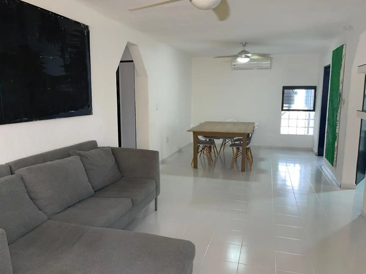 Deco 3 Downtown 3 Bed Apartment Cancún Mexiko